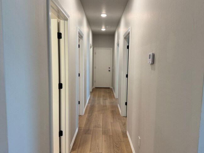 Building Photo - 4 West