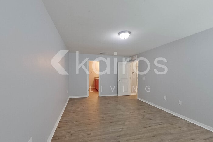 Building Photo - 3408 15th St SW