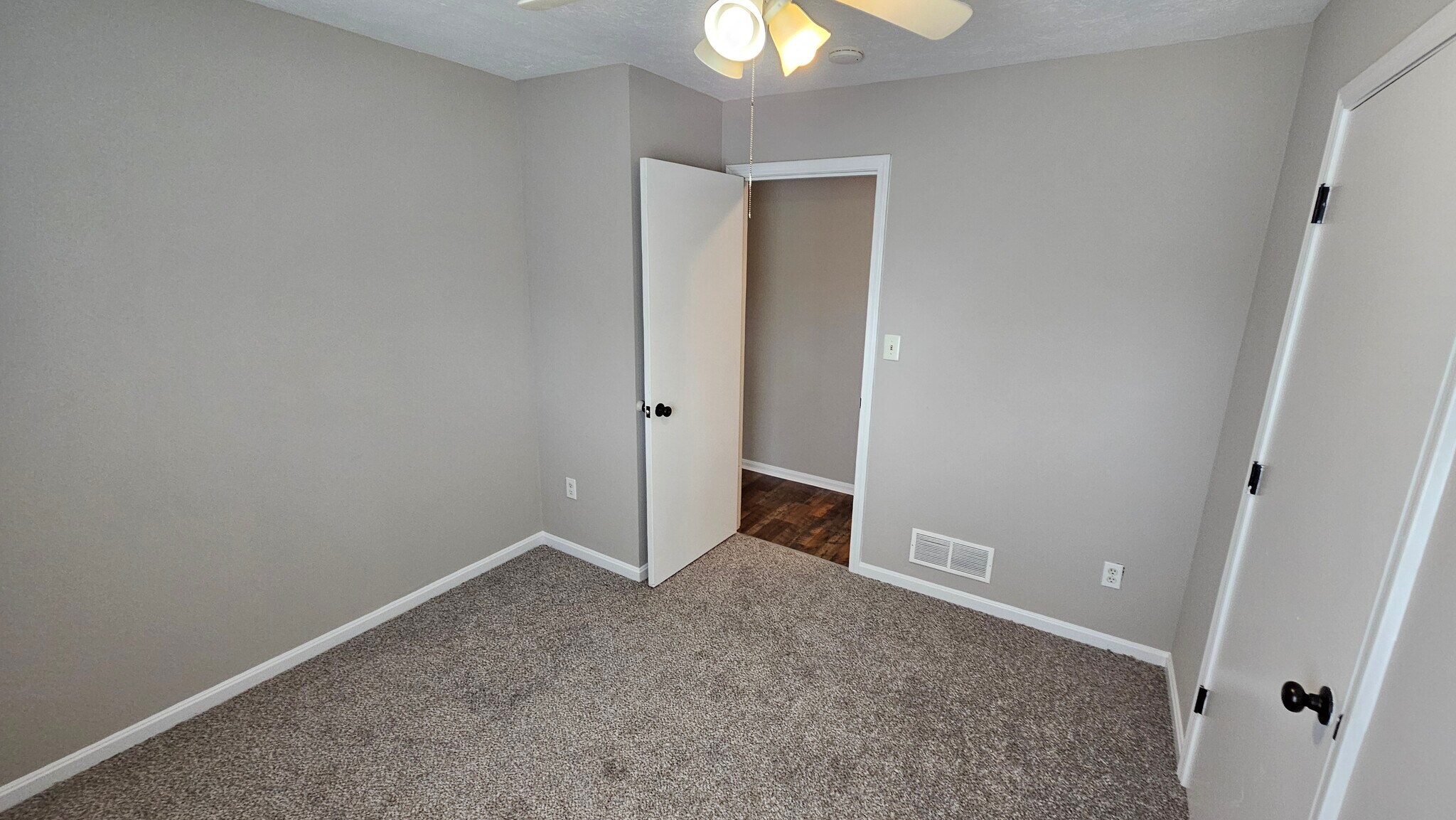 Bedroom 3 - 9323 Willowwood Way