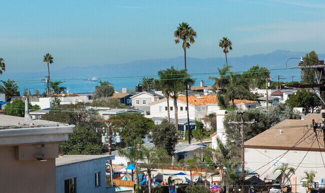 Building Photo - 1131 10th St