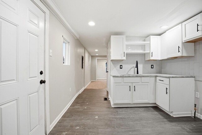 Building Photo - 1041 Market St