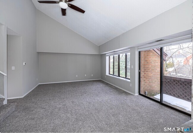 Building Photo - 25 Stanley St