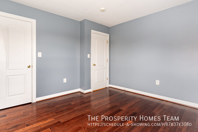 Building Photo - Spacious Modern Living in Upper Marlboro!