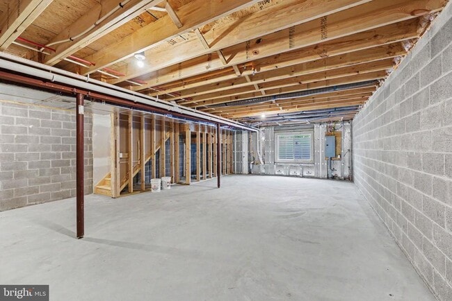 Building Photo - 104 Madison dr