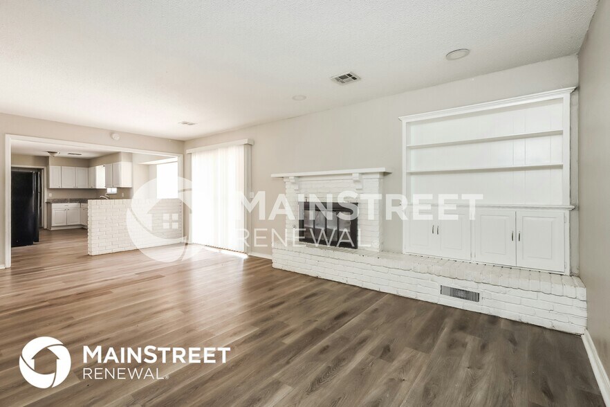 Building Photo - 2528 NW 119th St