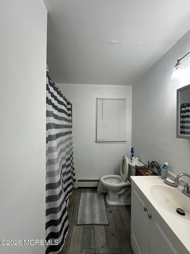 Building Photo - 61 E 5th St