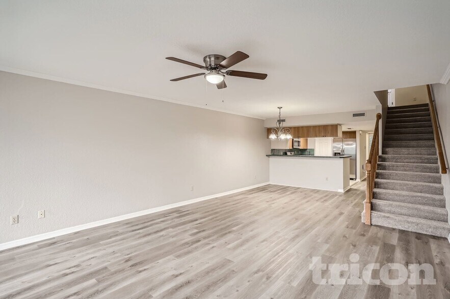 Building Photo - 14718 Seminole Trail