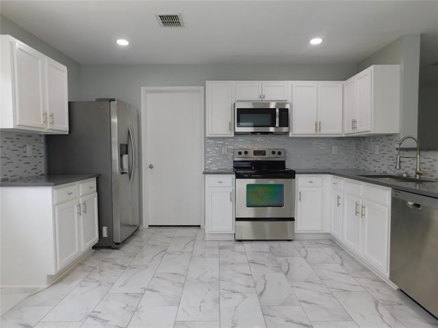 Building Photo - 2905 Lipizzan Dr