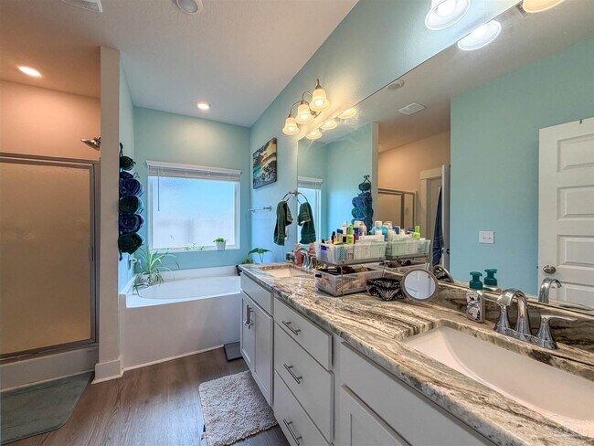 Building Photo - 12509 Windsor Dr