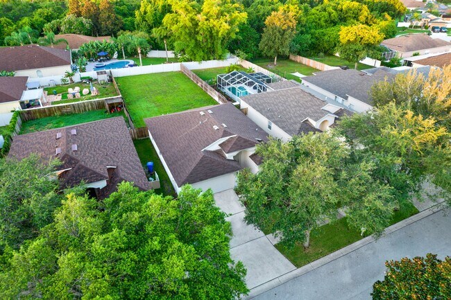 Building Photo - 10613 Little Bend Ln