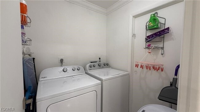 Building Photo - 1424 SE 22nd Terrace