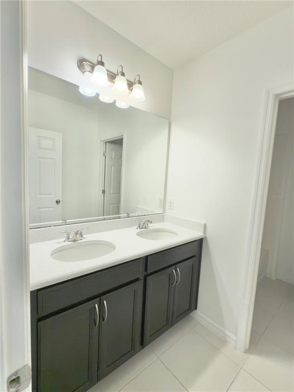 Building Photo - 124 Denali St