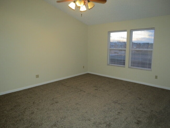 Building Photo - 5885 Katelyn Ln
