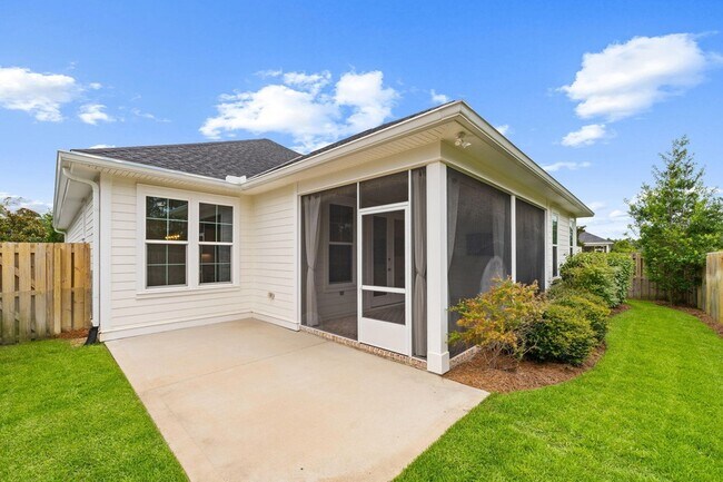 Building Photo - 217 Windrow Way