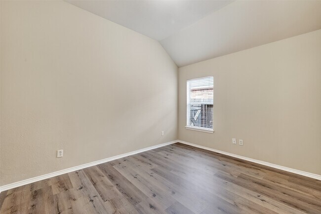 Building Photo - 2114 Thorn Berry Creek Ln