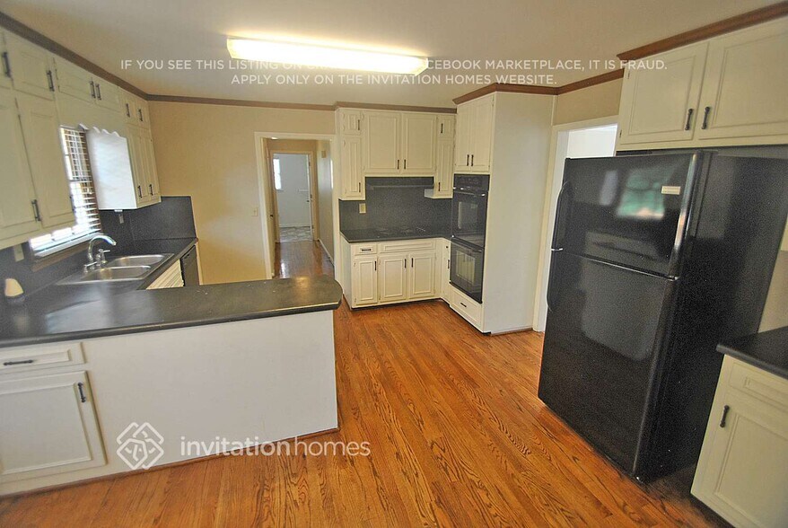 Building Photo - 427 Patterson Rd SW