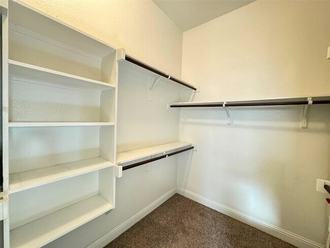 Building Photo - 15817 Rockingham St