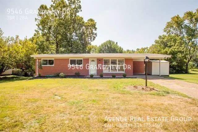 Building Photo - 9546 Grandview Dr