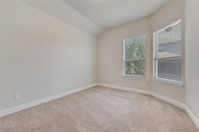 Building Photo - 2605 Melrose Dr