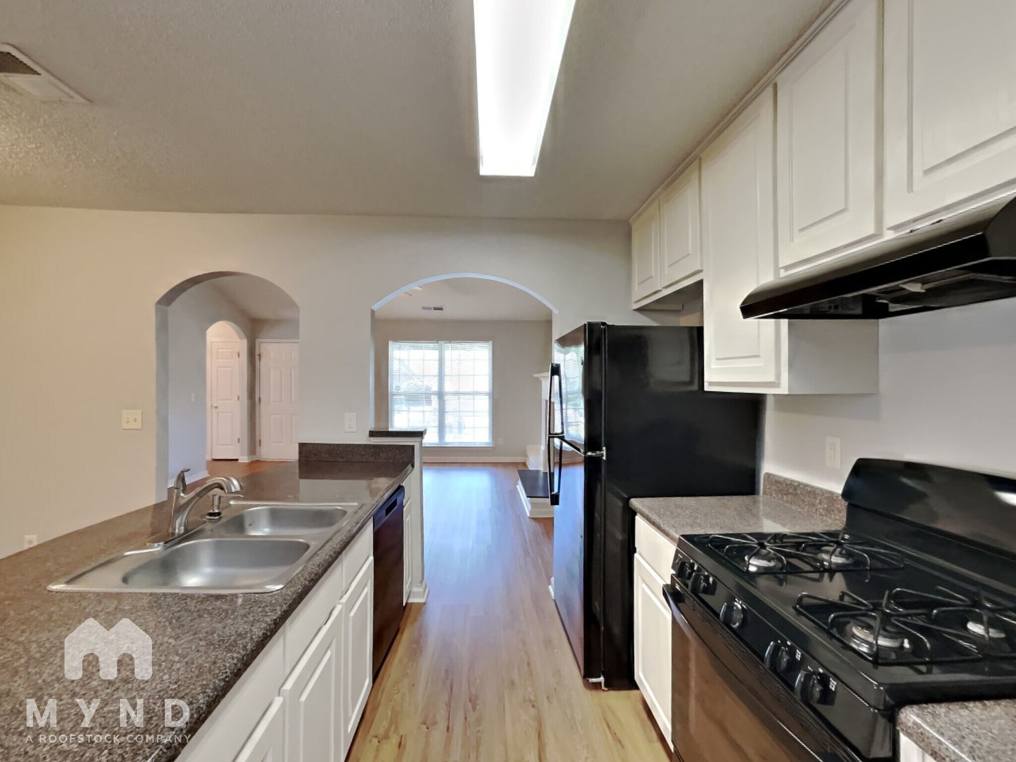 Building Photo - 113 Meadow Ct