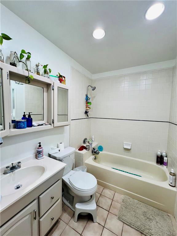 Building Photo - 22901 Leadwell St