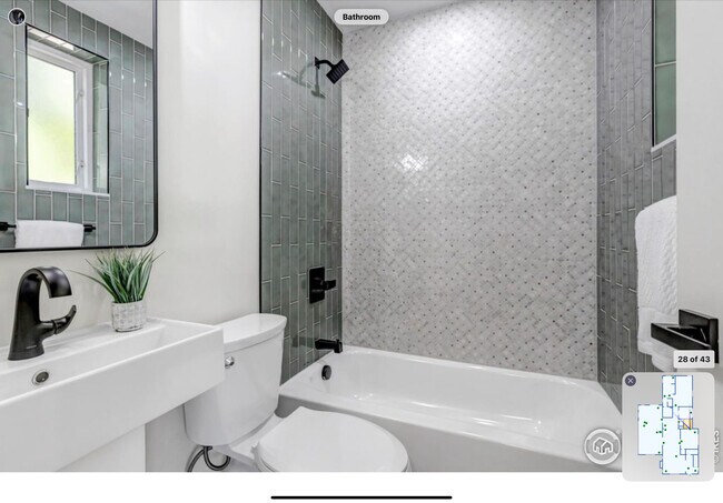 Building Photo - 2357 Grove St