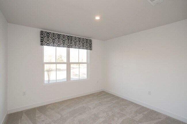 Building Photo - Beautiful One Level Home in Columbia!