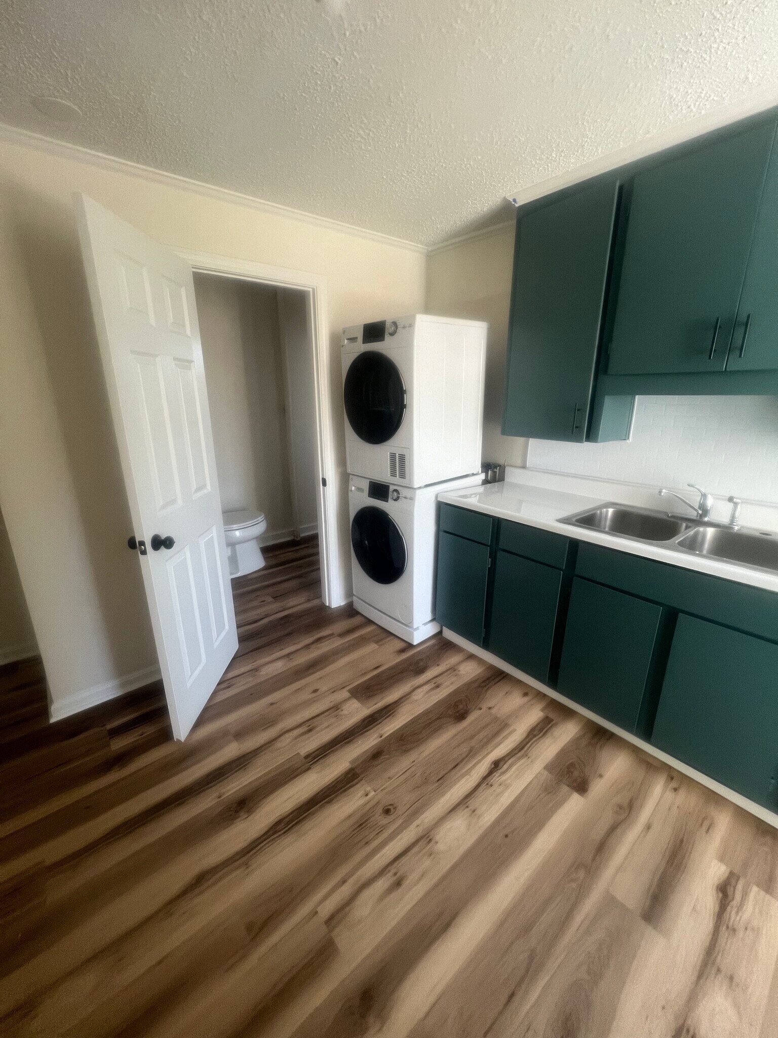 Kitchen - 4 Palmer St