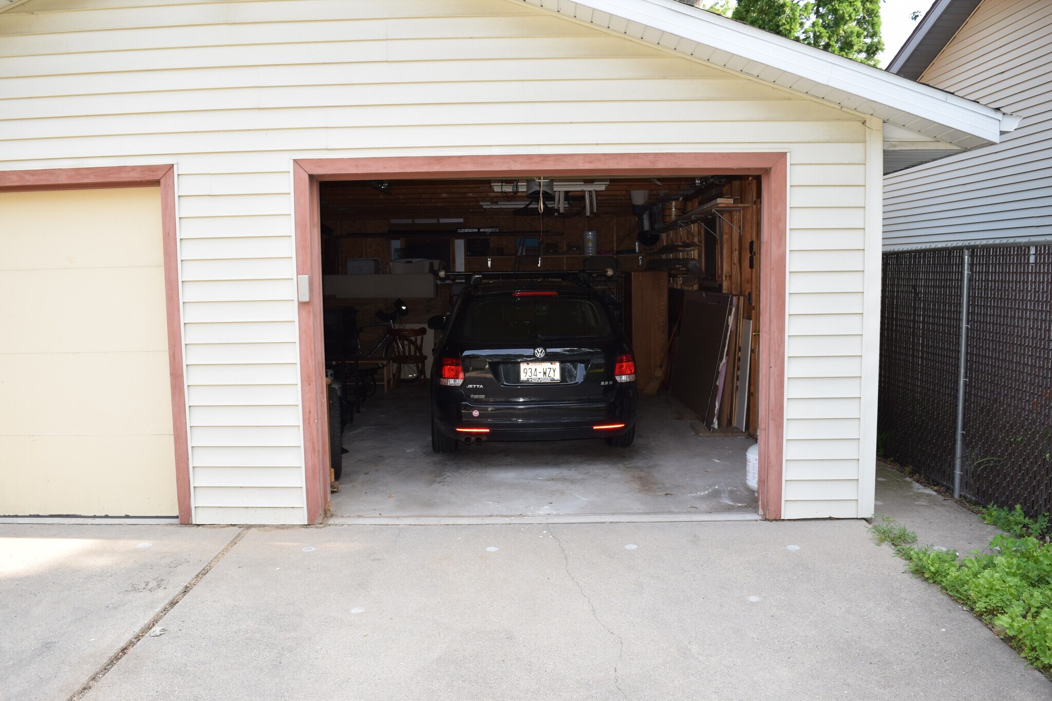 Building Photo - 2818 Sommers Ave