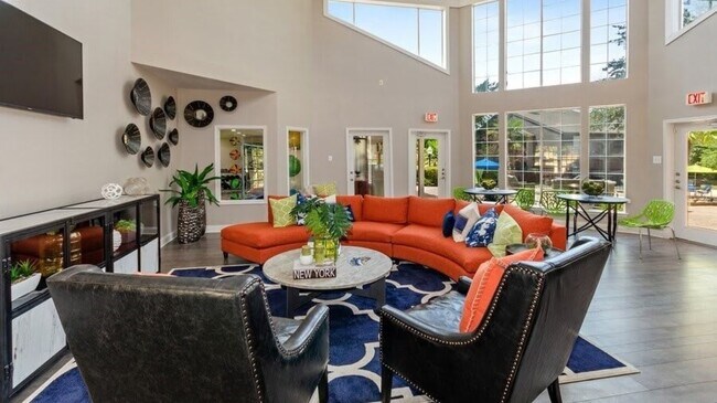 Building Photo - 2301 Pebble Vale Dr