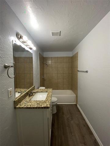 Building Photo - 5321 Locke Ave
