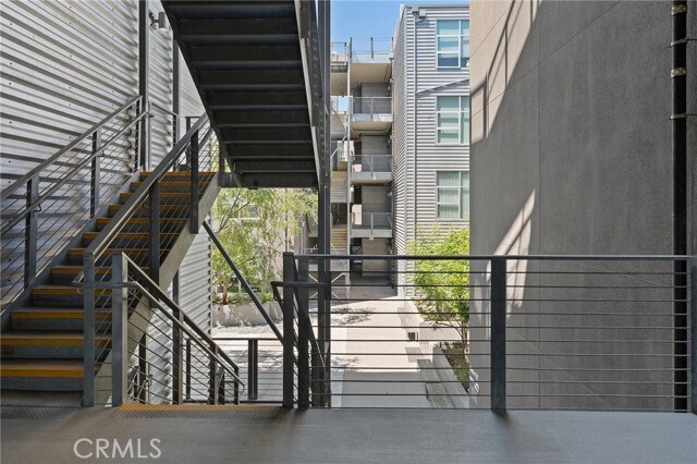 Building Photo - 4080 Glencoe Ave