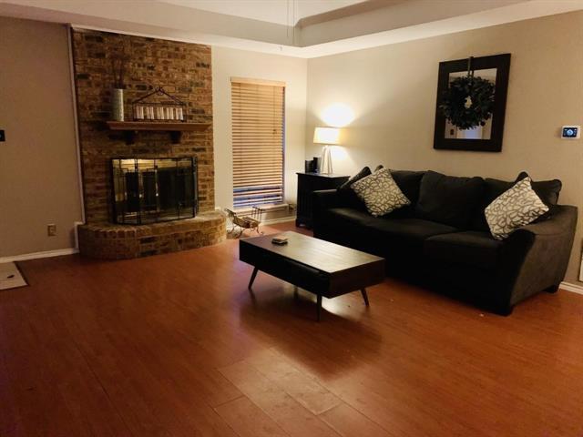 Building Photo - 1126 Woodrow Dr