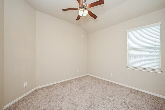Building Photo - 6942 Hamilton Falls Ln