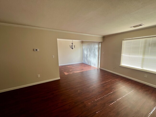 Living/dining area - 2122 E 8th St