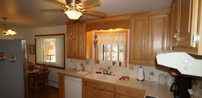 Building Photo - 1206 Westmoreland Rd