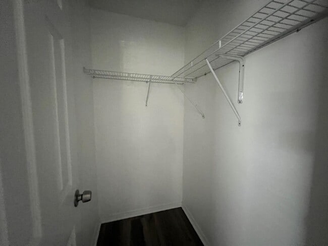 Building Photo - 677 W 5th Ave