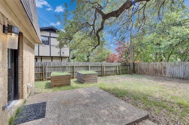 Building Photo - 8511 Fathom Cir