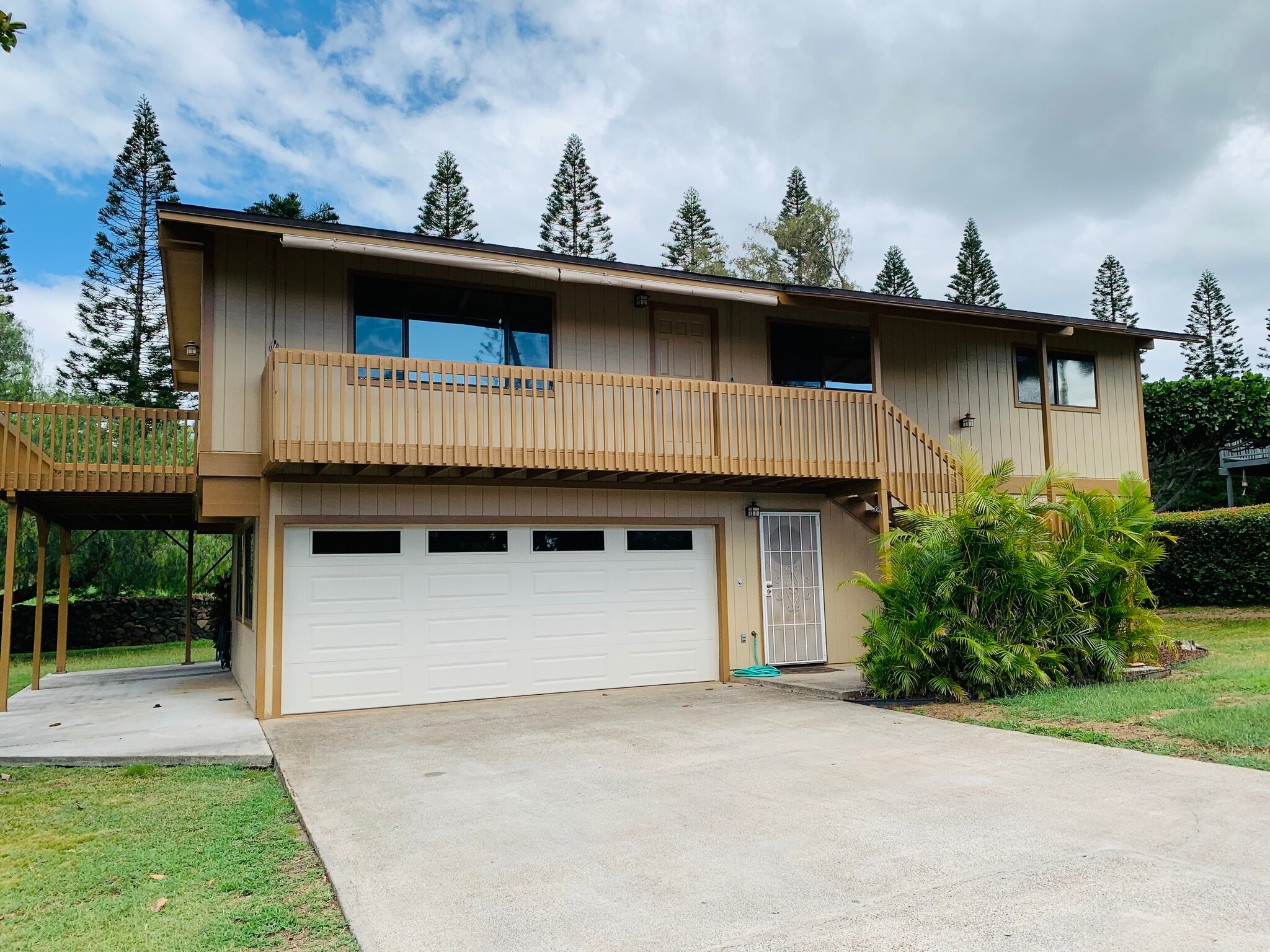 Building Photo - 2751 Palalani St