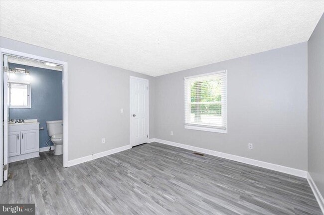 Building Photo - 12284 Bandera Ln