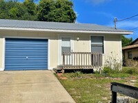 Building Photo - Island duplex, 2 BR / 1 BA / 1 Car Garage