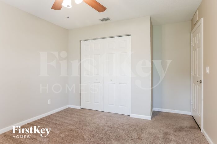 Building Photo - 3031 SW Segovia St