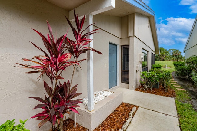 Building Photo - 2525 SW Egret Pond Cir