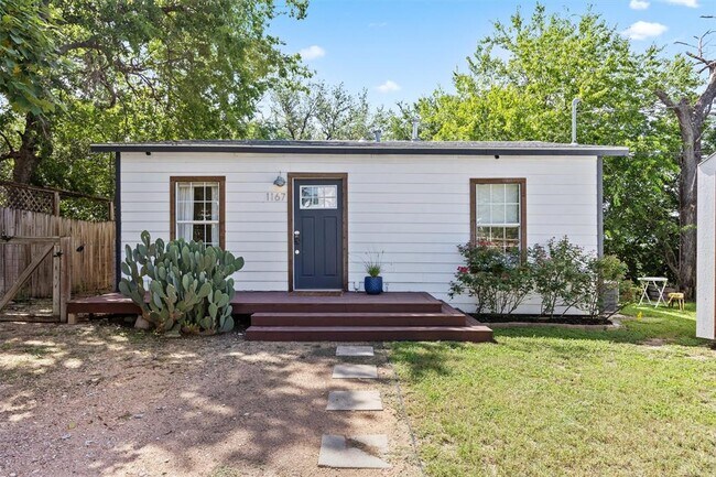 Building Photo - 1167 Ridgeway Dr