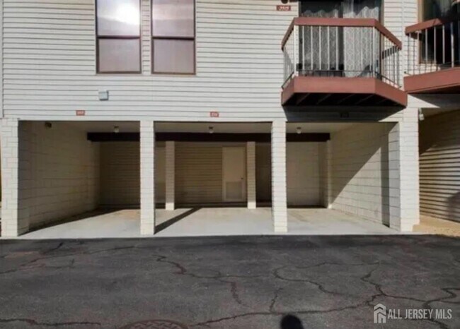 Building Photo - 3517 Richmond Ct