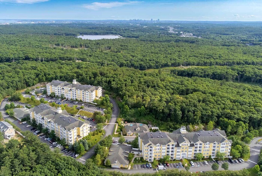 Building Photo - Lynnfield Commons