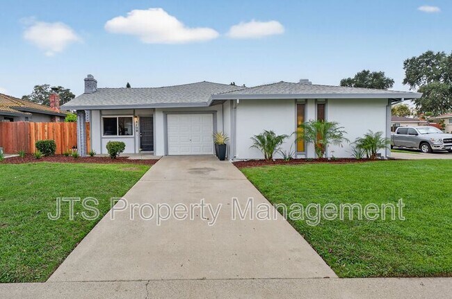 Building Photo - 6120 Westview Way