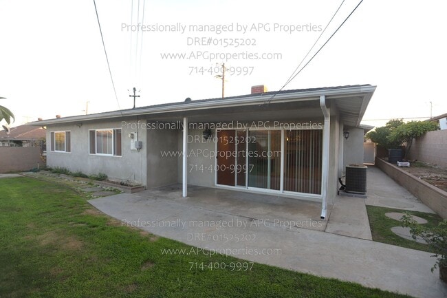 Building Photo - 1041 Brightwood St