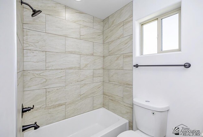 Building Photo - 13426 S Scott Ave