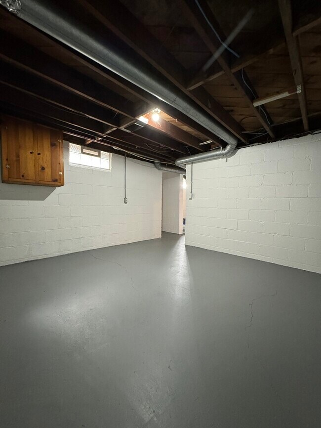 Building Photo - 3175 Karl Rd